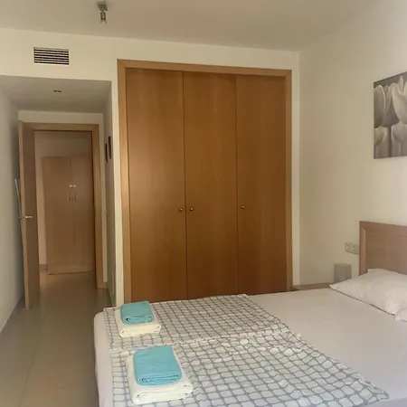 70m2 2bedrooms 25m2terrace, 4pools, 3min Appartement